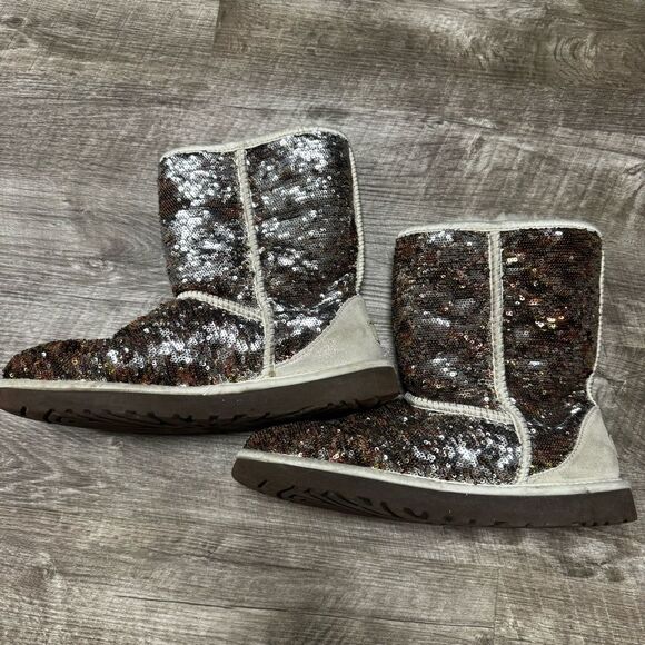 UGG Australia Sequin Boots Size 10 - Picture 1 of 6